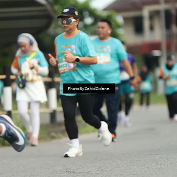 Runner Photo 8273044