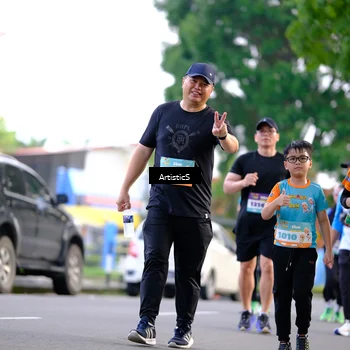 Runner Photo 8273046