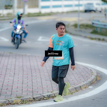 Runner Photo 8273058