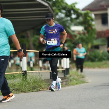 Runner Photo 8273074