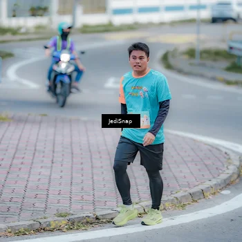 Runner Photo 8273081