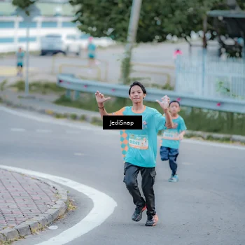 Runner Photo 8273138