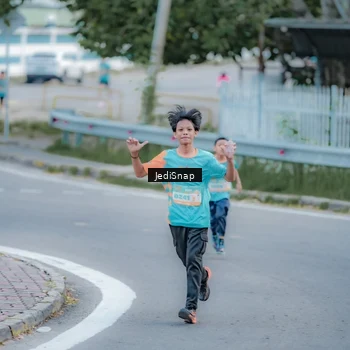 Runner Photo 8273168