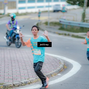 Runner Photo 8273184