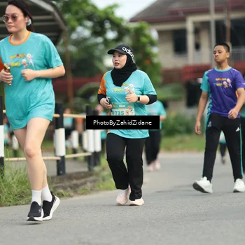 Runner Photo 8273201
