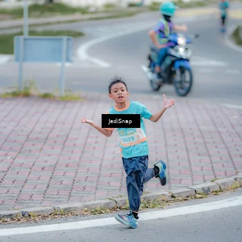 Runner Photo 8273274