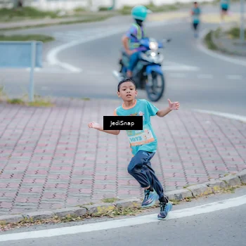 Runner Photo 8273292
