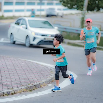 Runner Photo 8273337