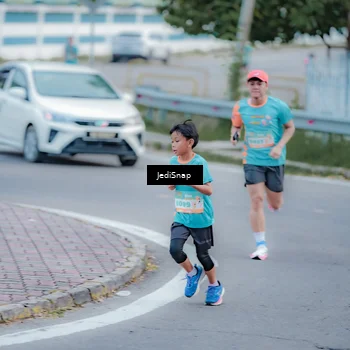 Runner Photo 8273341