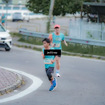 Runner Photo 8273362