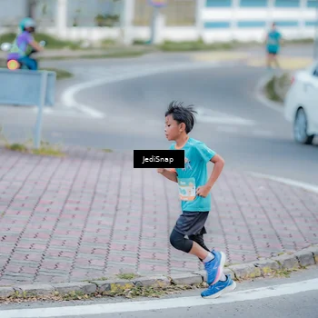 Runner Photo 8273376