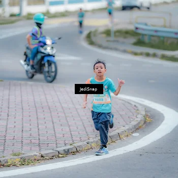 Runner Photo 8273384