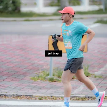 Runner Photo 8273417