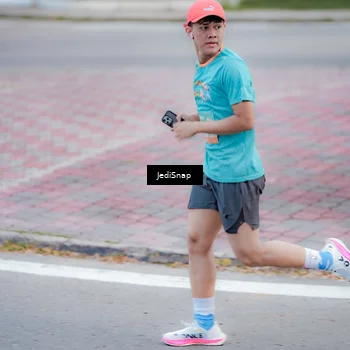 Runner Photo 8273430