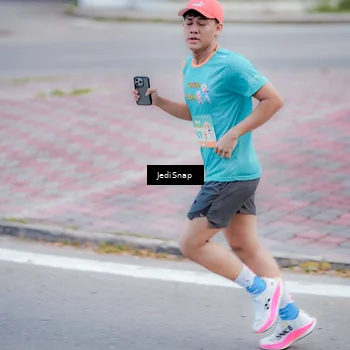 Runner Photo 8273435