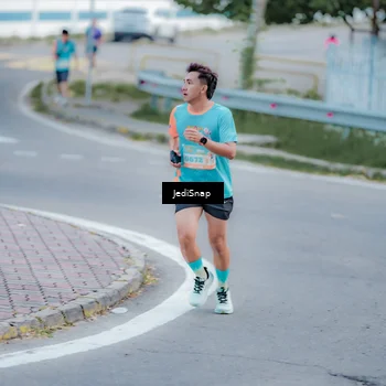 Runner Photo 8273485