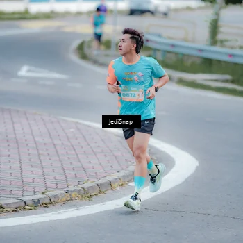 Runner Photo 8273516