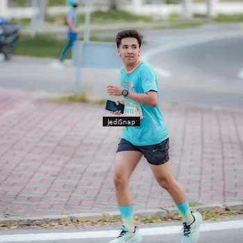 Runner Photo 8273539