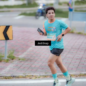 Runner Photo 8273555
