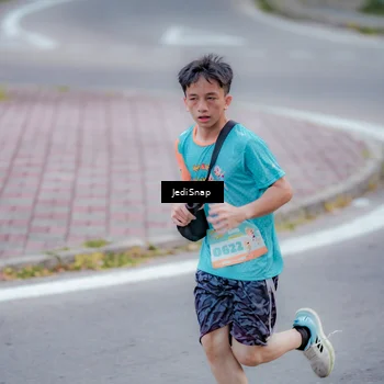 Runner Photo 8273599