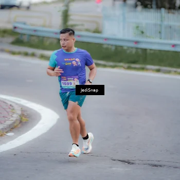 Runner Photo 8273606