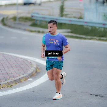 Runner Photo 8273619