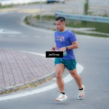 Runner Photo 8273625