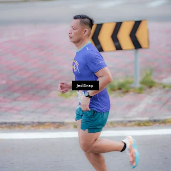 Runner Photo 8273662