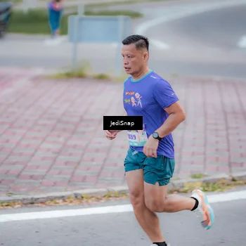 Runner Photo 8273663