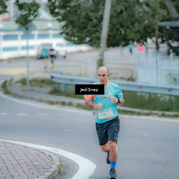 Runner Photo 8273688