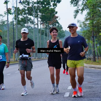 Runner Photo 8273696
