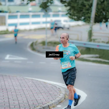 Runner Photo 8273701