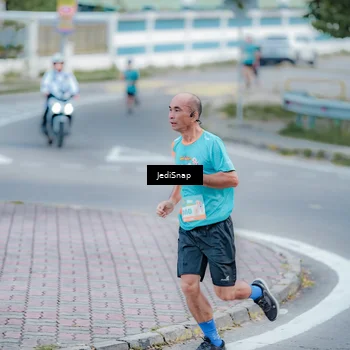 Runner Photo 8273718