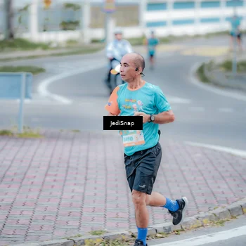 Runner Photo 8273745