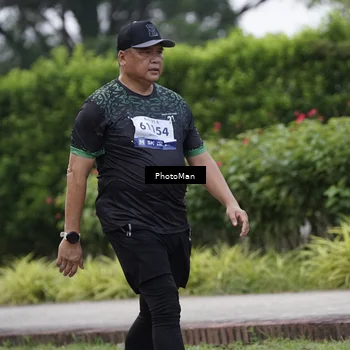 Runner Photo 8273788