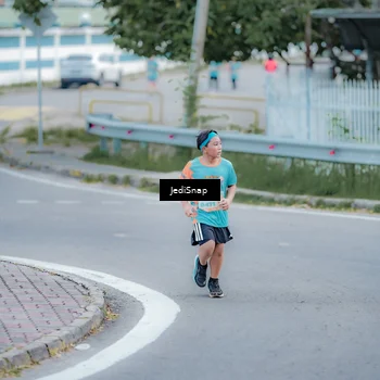 Runner Photo 8273917