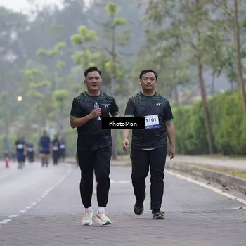Runner Photo 8273940