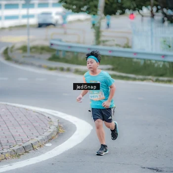 Runner Photo 8273942
