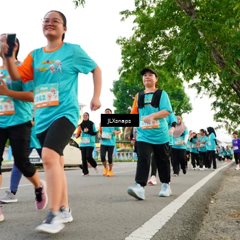 Runner Photo 8273967