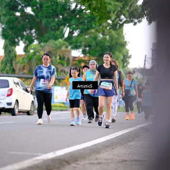 Runner Photo 8274002