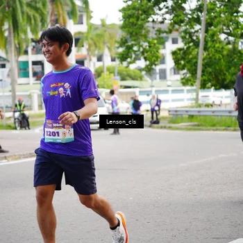 Runner Photo 8274013