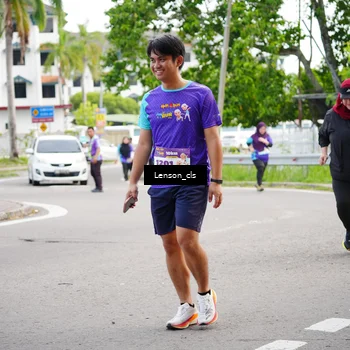 Runner Photo 8274021