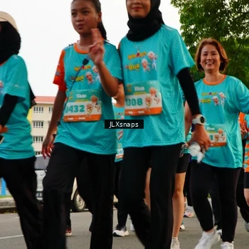 Runner Photo 8274033
