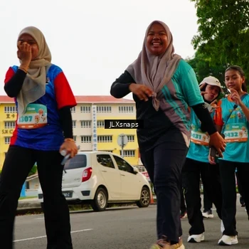Runner Photo 8274035