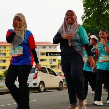 Runner Photo 8274037