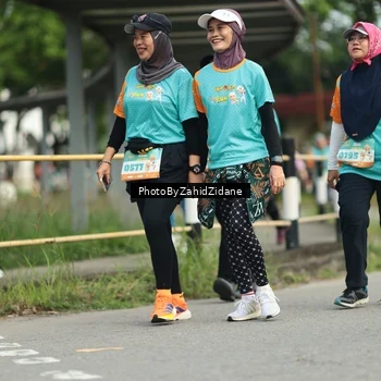 Runner Photo 8274057