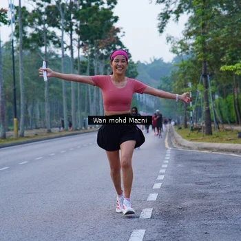 Runner Photo 8274067