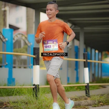 Runner Photo 8274074