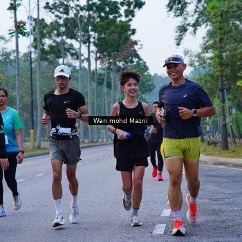 Runner Photo 8274093