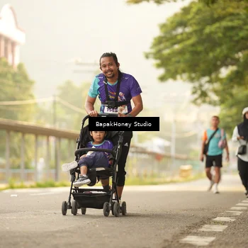 Runner Photo 8274400